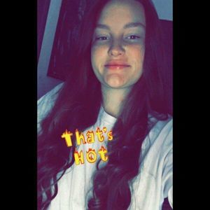 Meet your Posher, Caitlyn